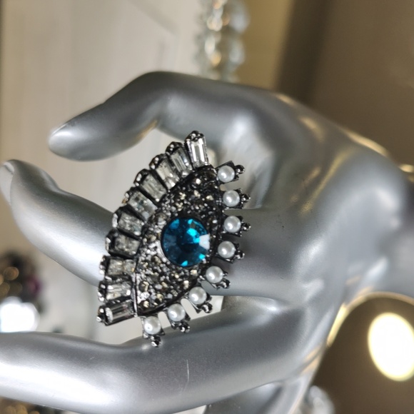Rhinestone Evil Eye ring - Picture 4 of 5